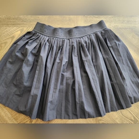 Alo Aces Tennis Skirt skort in Black sz L - Picture 3 of 3